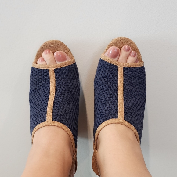 Reduced $ NEW Splendid Platforms - Picture 6 of 8